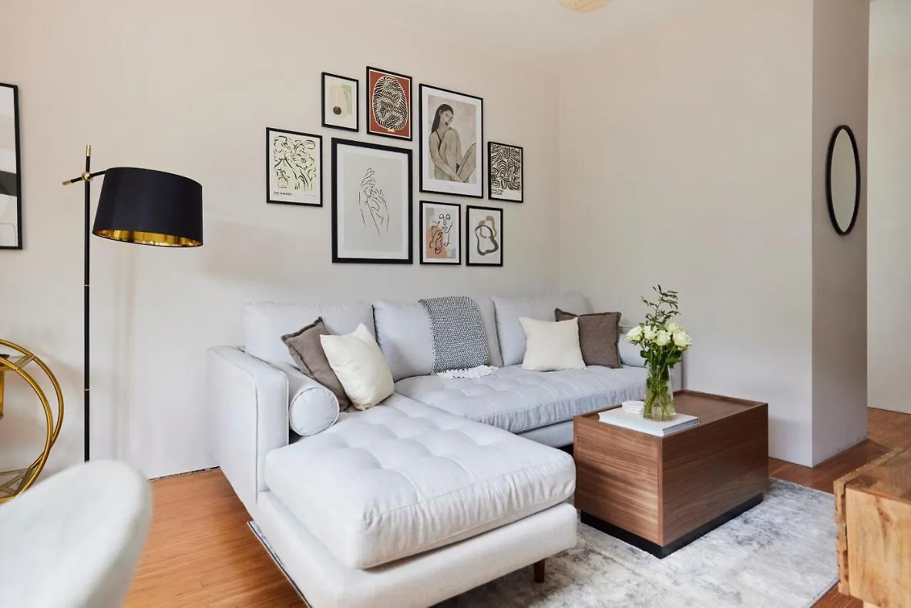 The Southwark Wonder - Charming 1Bdr Flat With Patio Apartment London