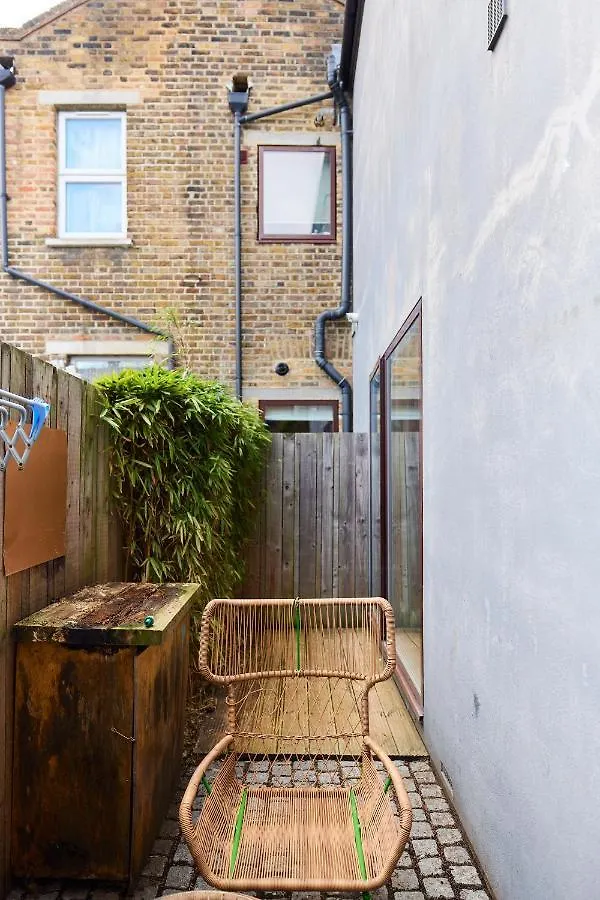 The Southwark Wonder - Charming 1Bdr Flat With Patio Apartment London