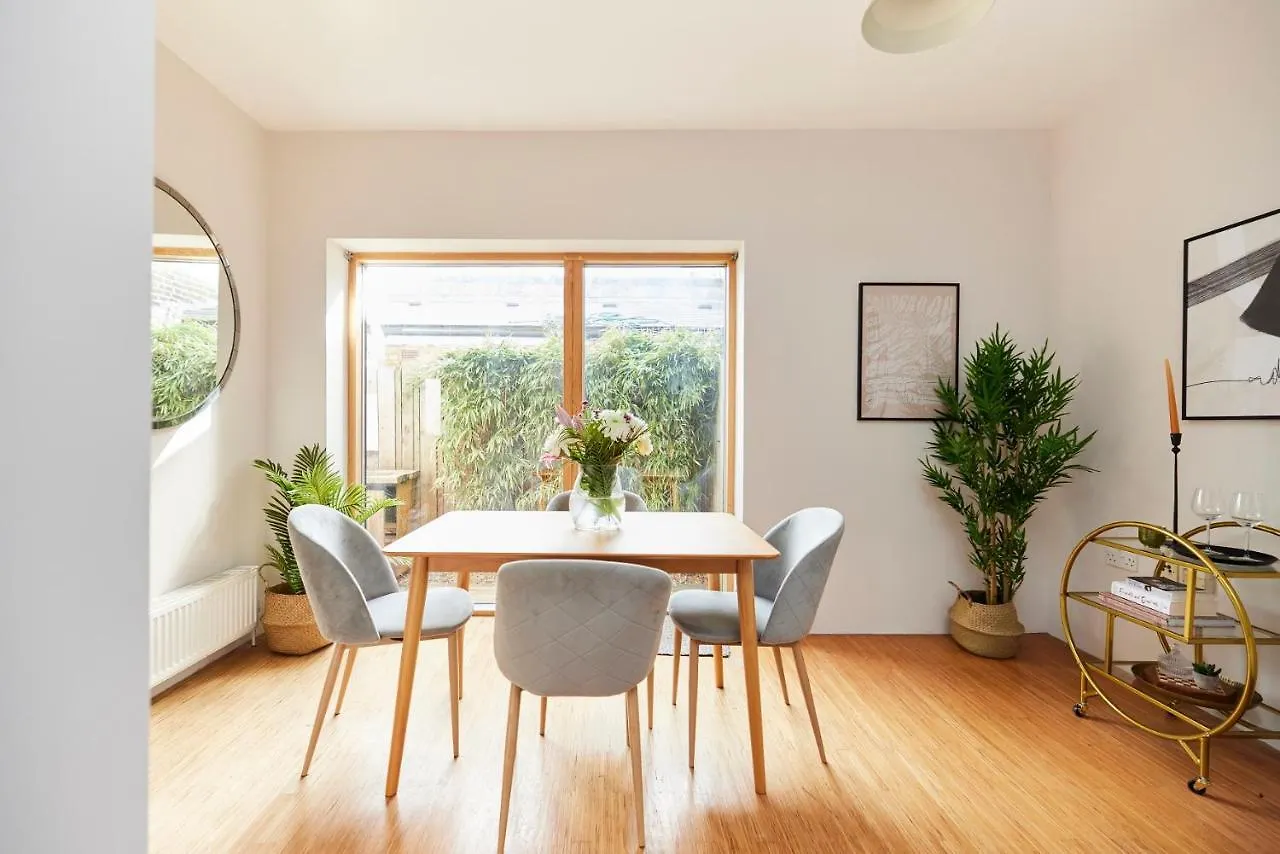 The Southwark Wonder - Charming 1Bdr Flat With Patio Apartment London