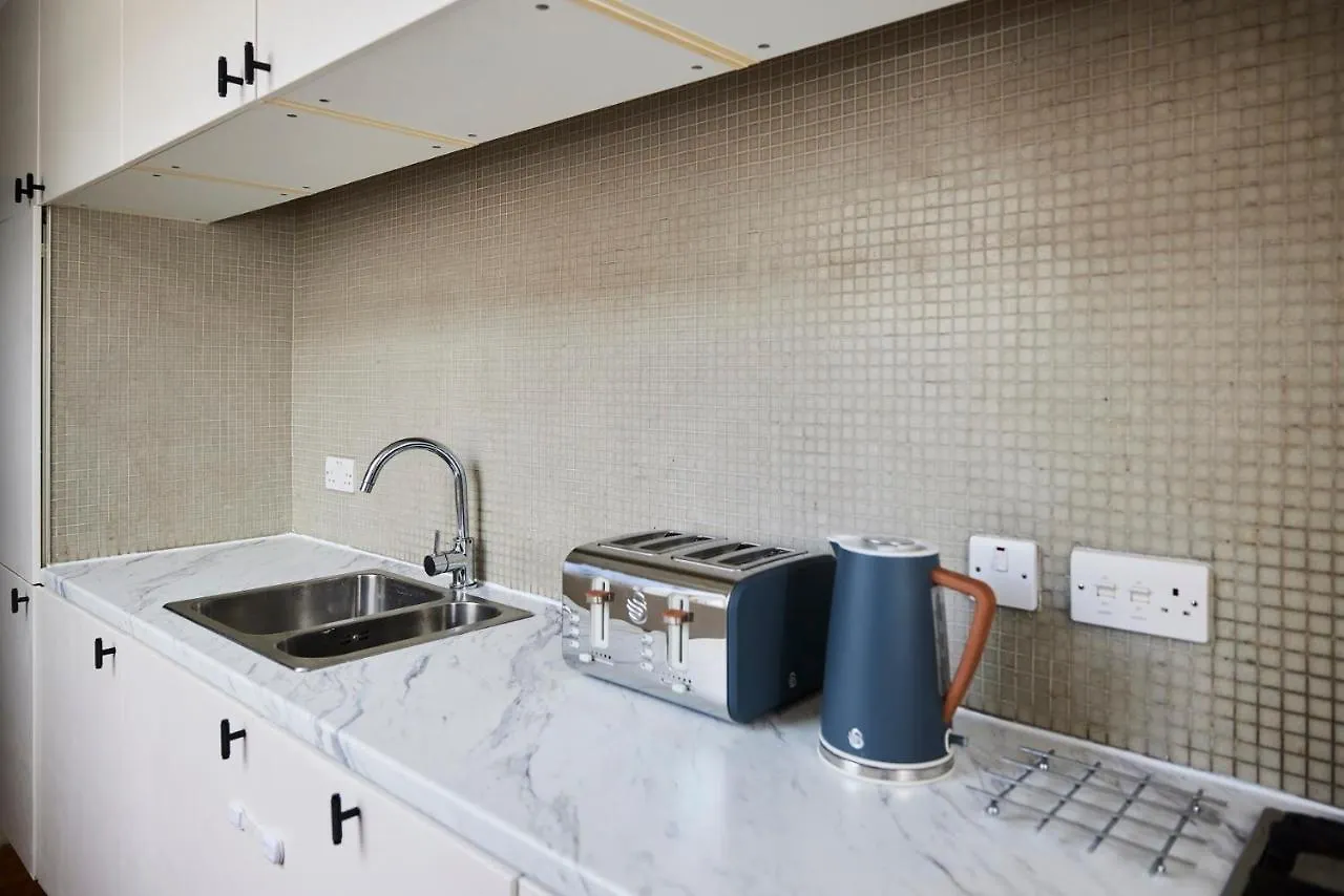 The Southwark Wonder - Charming 1Bdr Flat With Patio Apartment London 0*,  United Kingdom